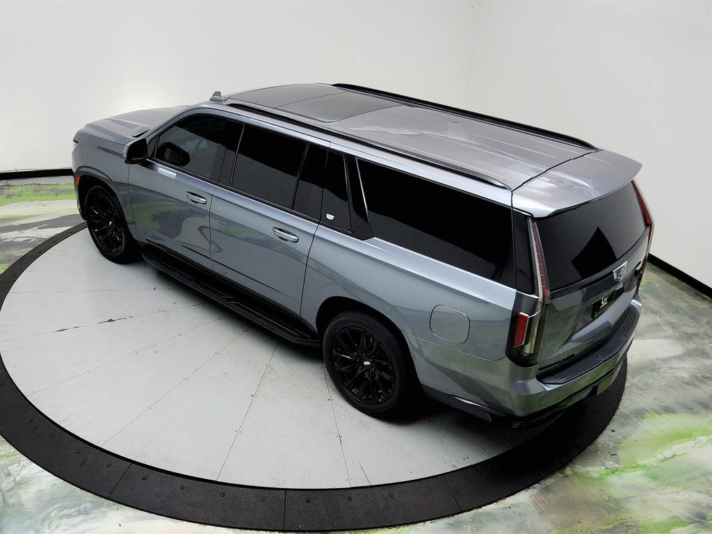 Used 2022 Cadillac Escalade ESV Sport Platinum w/ LPO, ONYX Package AWD/4WD image 36