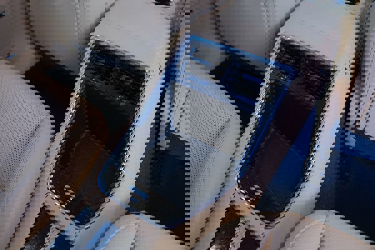 Used 2017 Porsche Panamera image 33