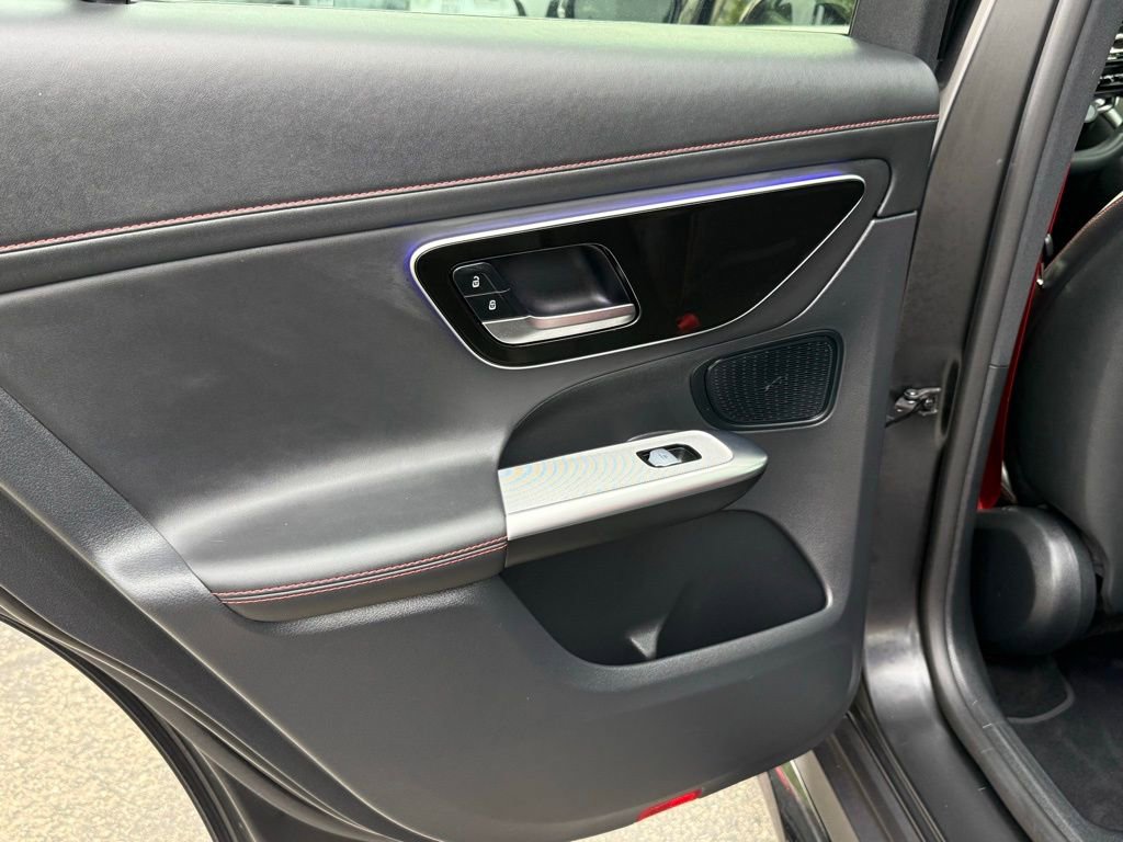 Used 2024 Mercedes-Benz GLC 43 AMG 4MATIC image 25