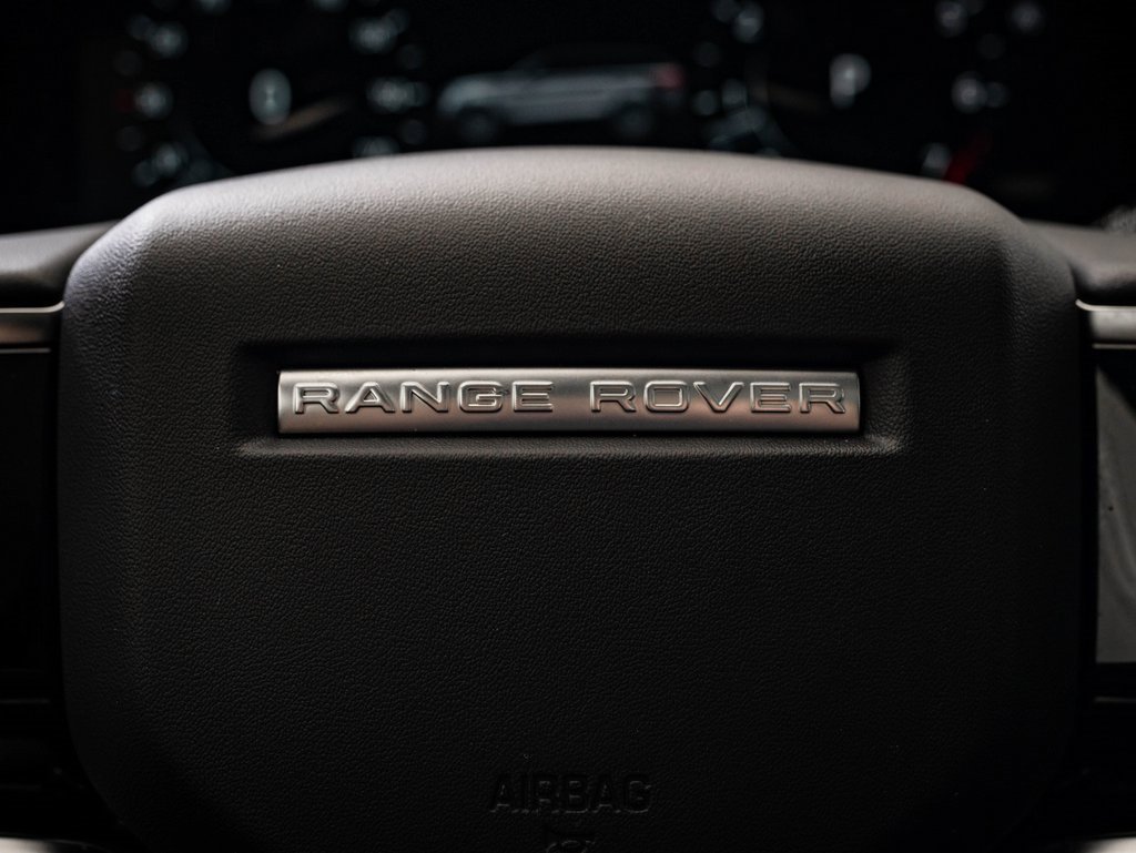 Used 2023 Land Rover Range Rover Velar R-Dynamic S image 30