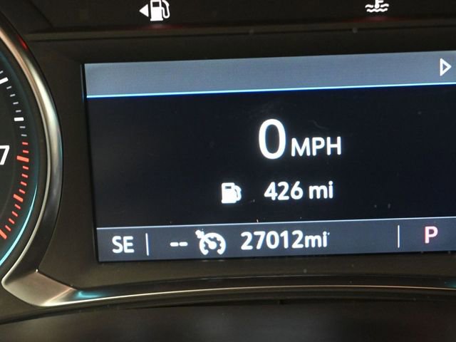 Used 2023 Chevrolet Traverse LT image 16