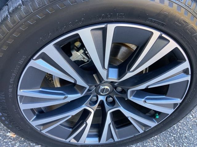 Used 2021 Volvo XC90 T6 Momentum w/ Climate Package image 12