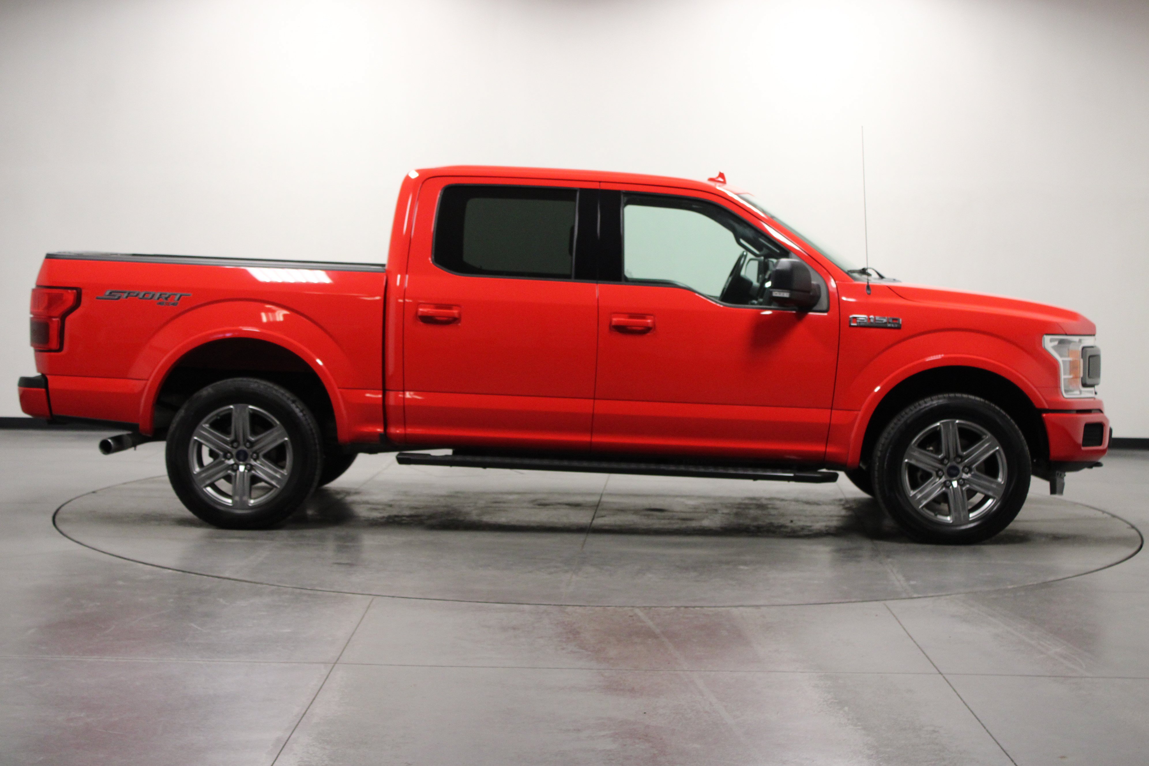 Used 2018 Ford F150 XLT w/ Equipment Group 302A Luxury AWD/4WD image 3