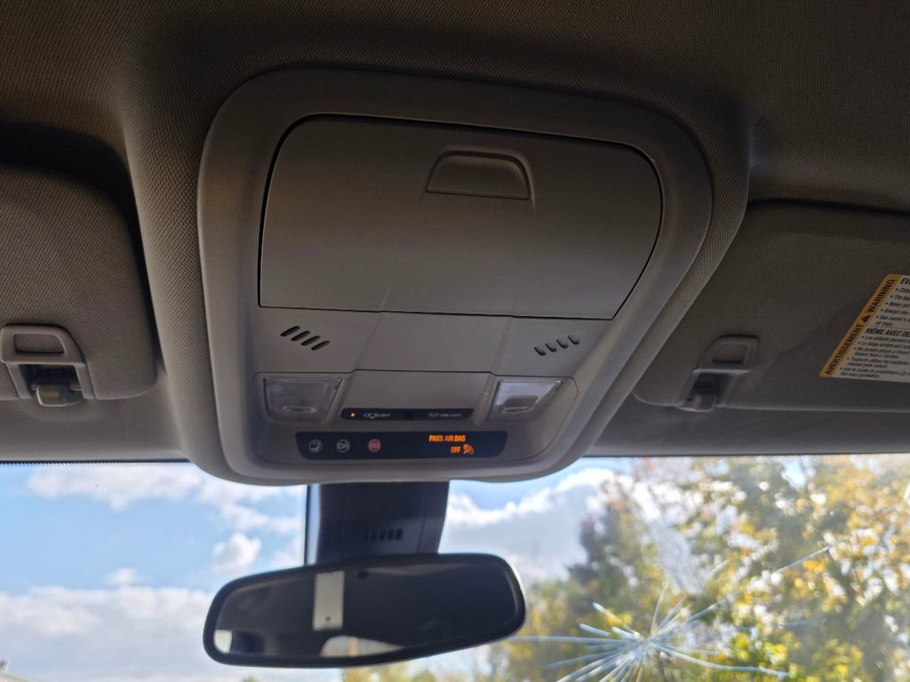 Used 2020 GMC Terrain SLE image 23