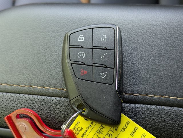 Used 2023 GMC Yukon AT4 AWD/4WD image 34