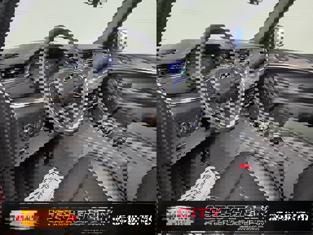 New 2025 Jeep Grand Cherokee Limited image 11