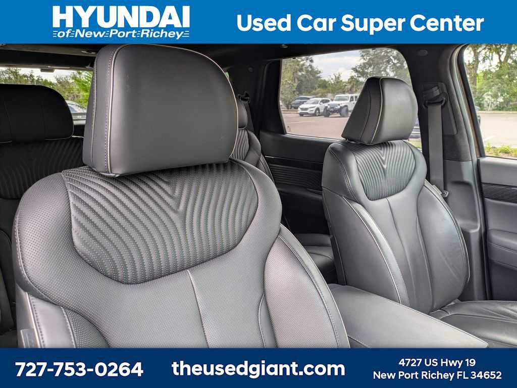 Used 2023 Hyundai Palisade Calligraphy AWD/4WD image 6