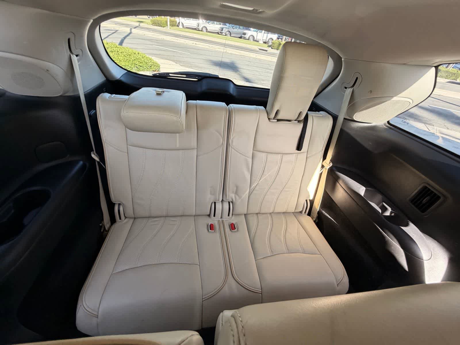 Used 2015 INFINITI QX60 Luxe w/ Premium Package AWD/4WD image 12
