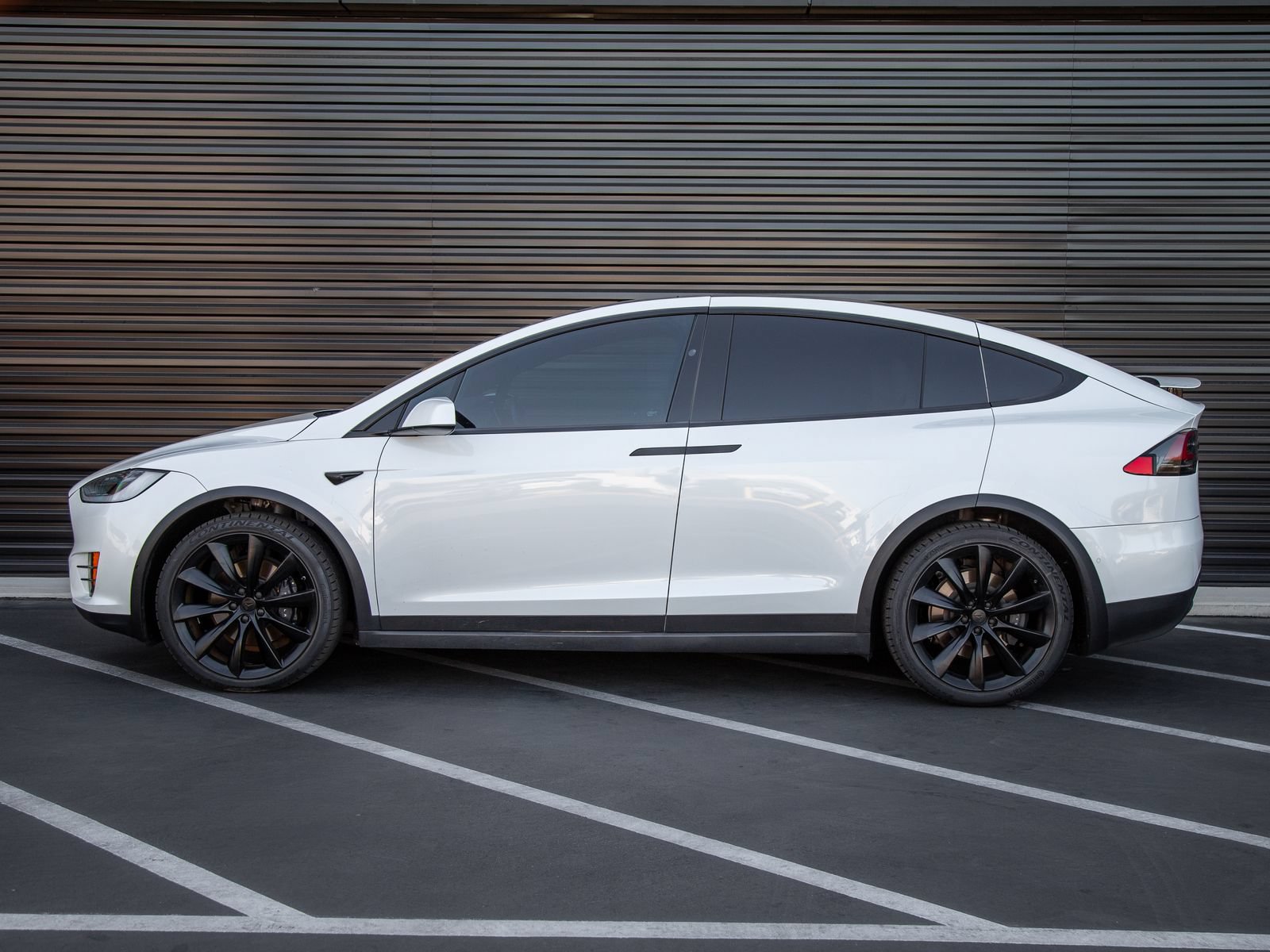Used 2020 Tesla Model X Long Range AWD/4WD image 2