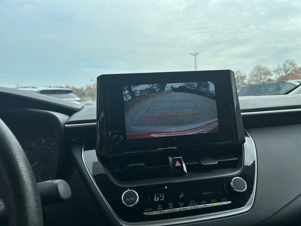 Used 2023 Toyota Corolla LE image 16