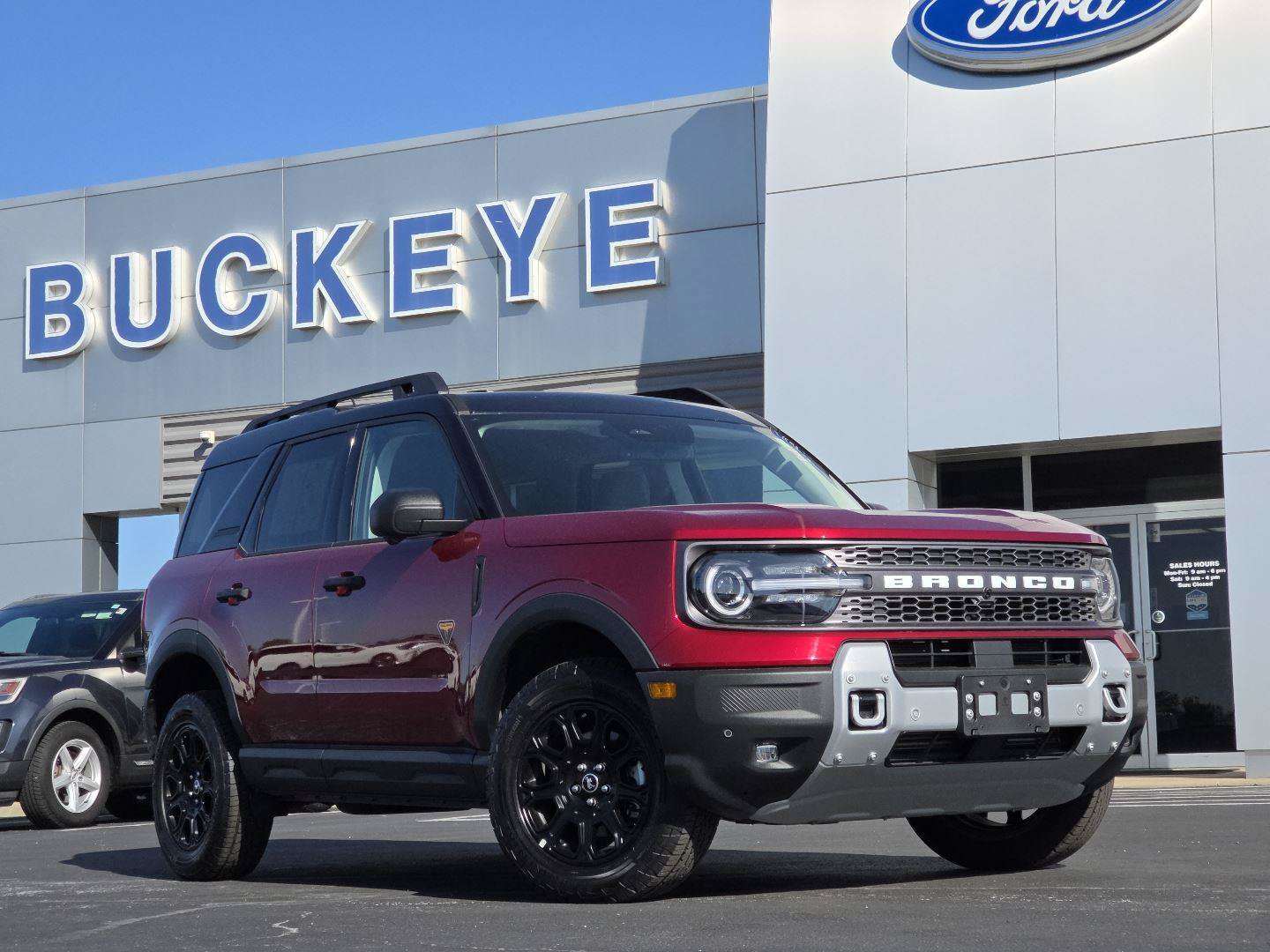 Used 2025 Ford Bronco Sport Badlands AWD/4WD image 2