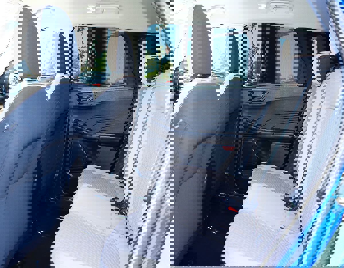 Used 2022 Ford Escape SE image 30