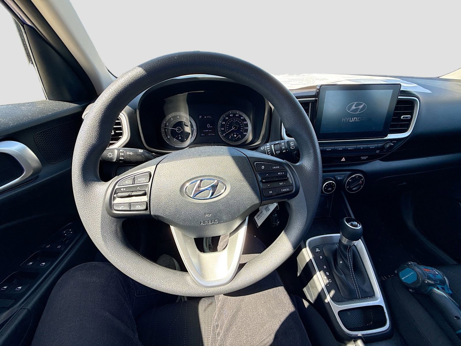 Used 2021 Hyundai Venue SE FWD image 15