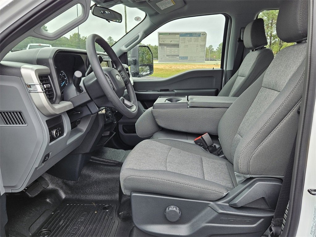 New 2026 Ford F250 4x4 Crew Cab Super Duty image 5