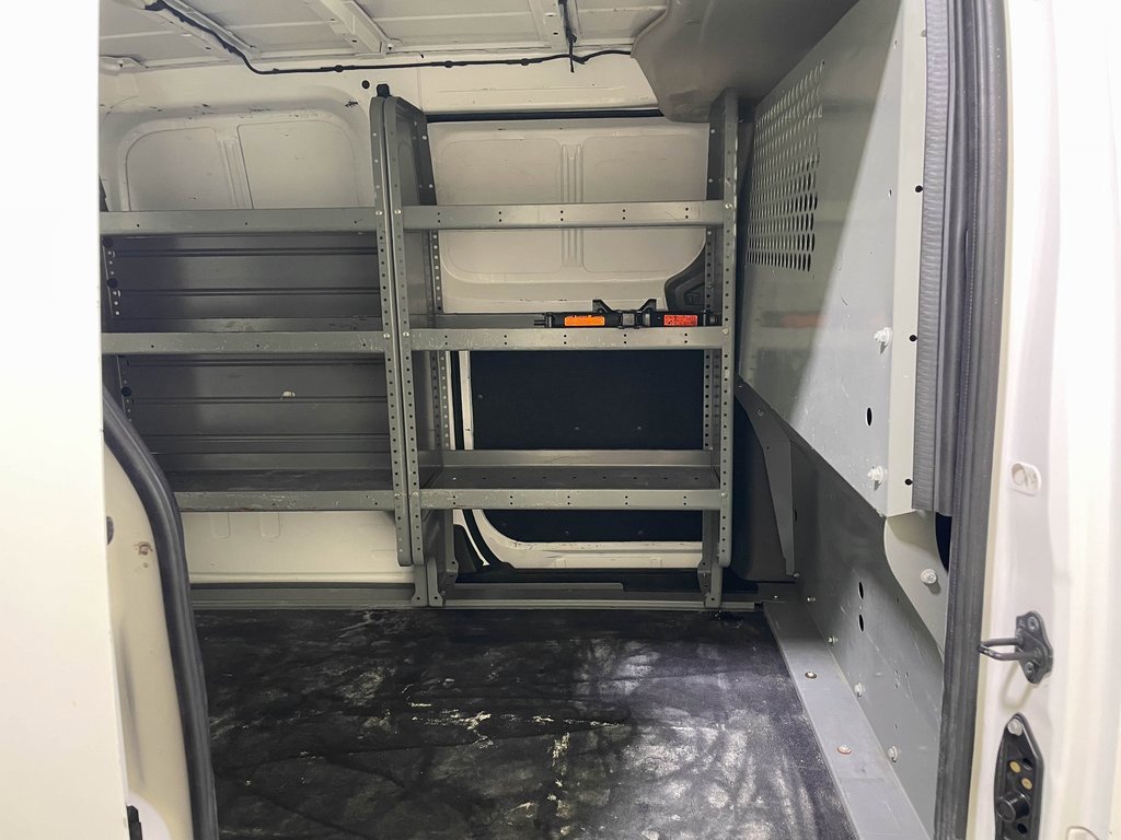 Used 2020 Nissan NV200 S image 27