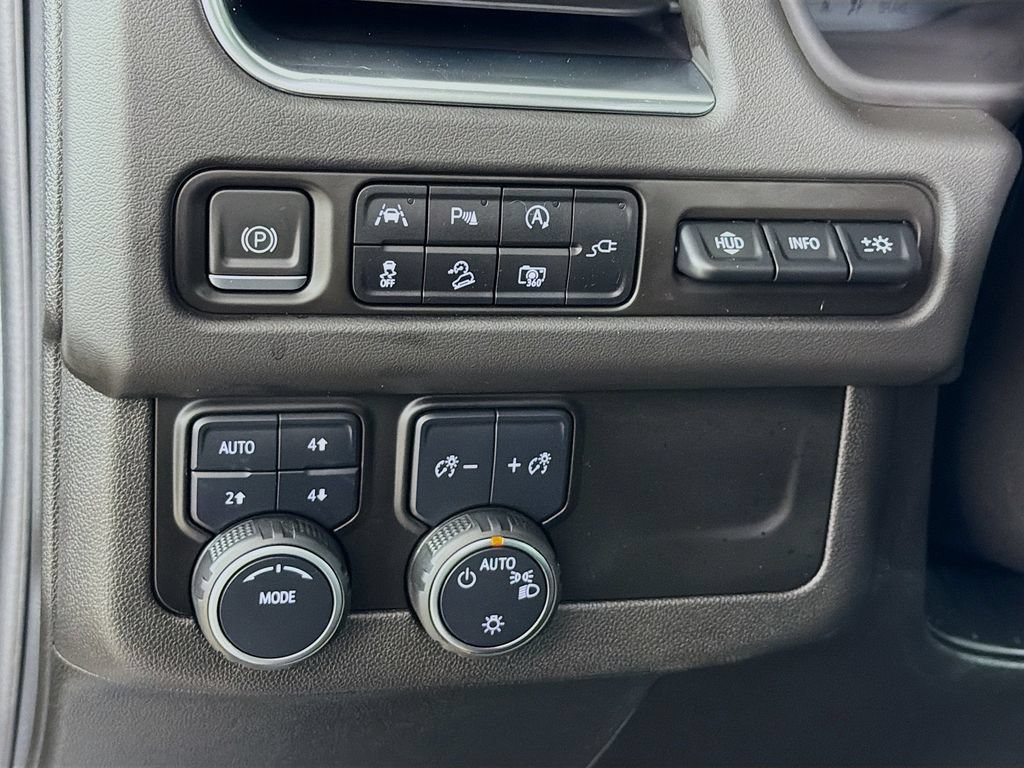 Used 2022 Chevrolet Tahoe High Country AWD/4WD image 11