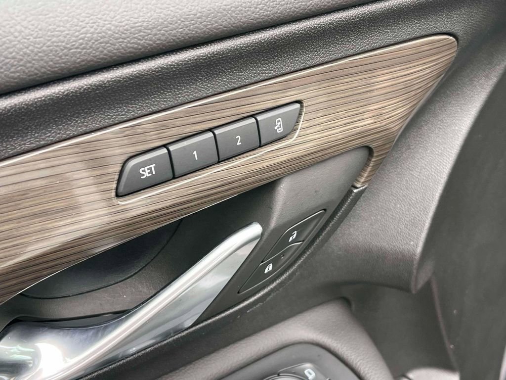 Used 2024 GMC Terrain Denali w/ Denali Premium Package image 26