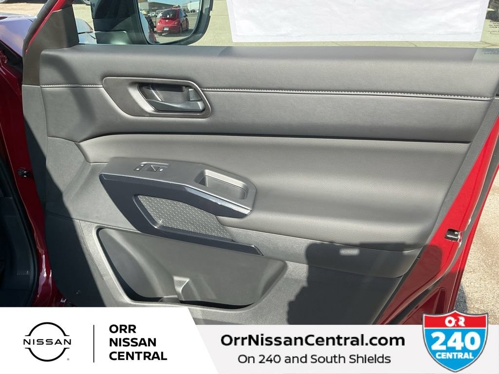 New 2026 Nissan Pathfinder SV FWD image 10