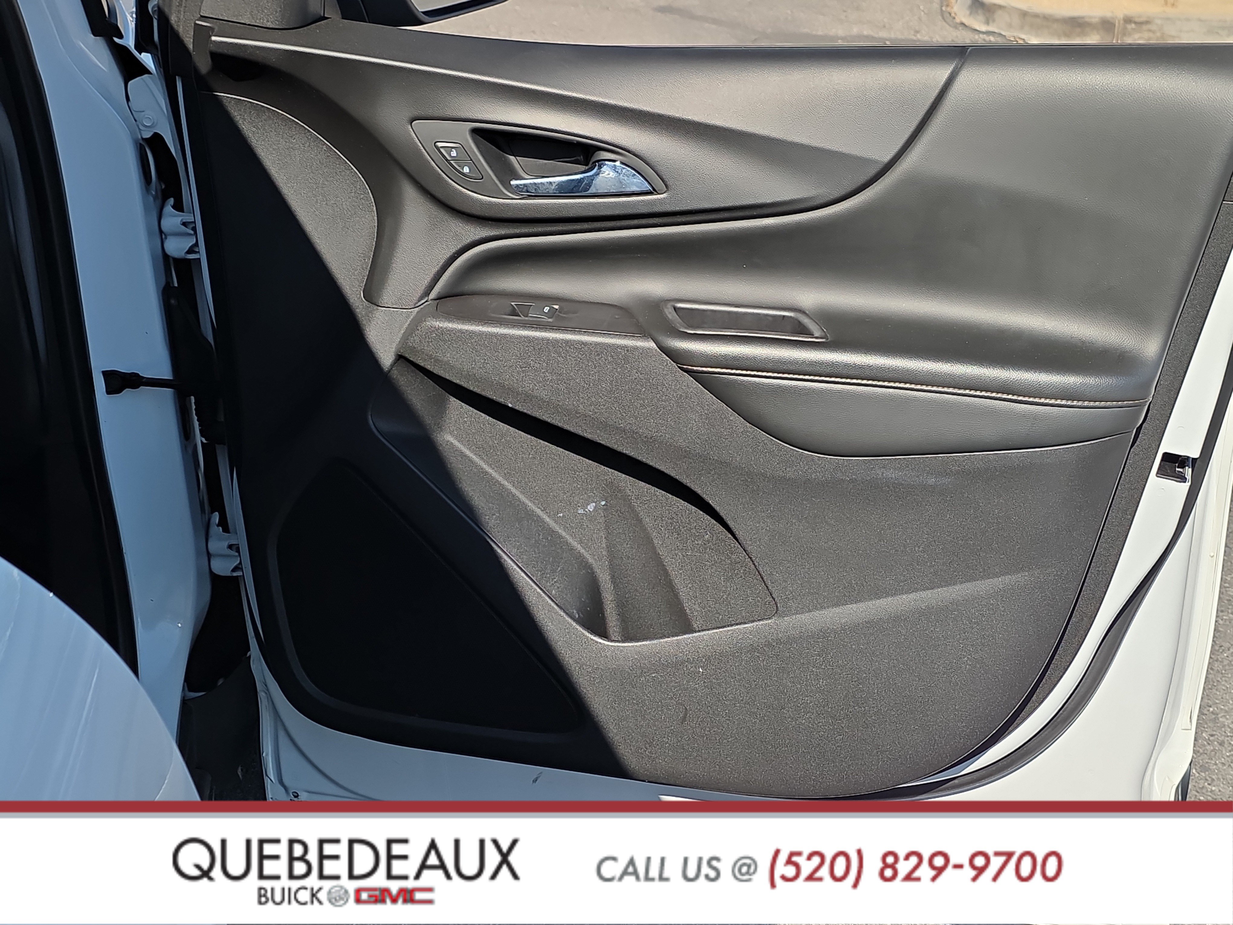 Used 2020 Chevrolet Equinox Premier w/ Premier Redline Edition FWD image 27