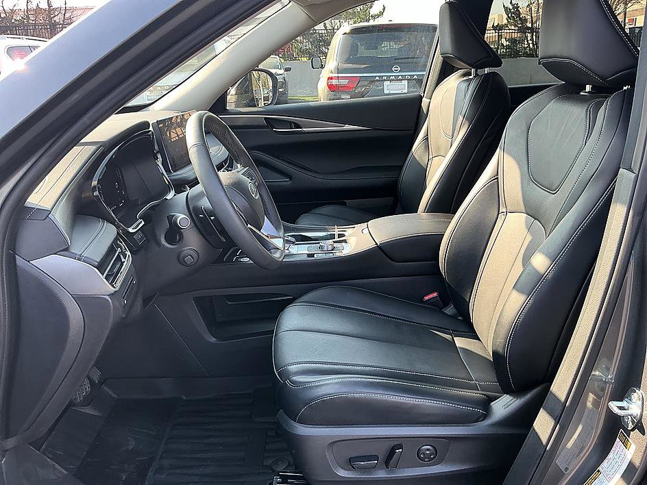 Used 2023 INFINITI QX60 Luxe w/ Cargo Package image 12
