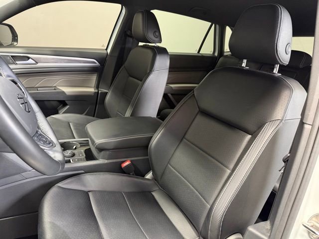 Used 2022 Volkswagen Atlas Cross Sport SE image 16