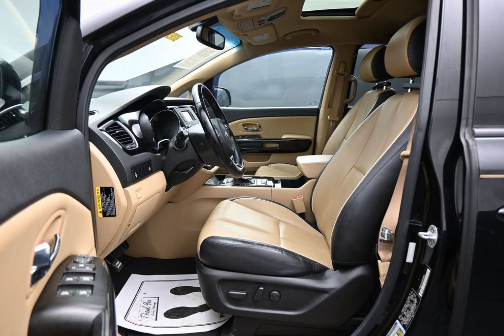 Used 2016 Kia Sedona EX FWD image 9