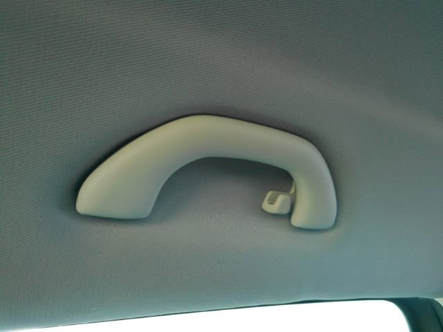 Used 2011 Volkswagen Tiguan SE image 26