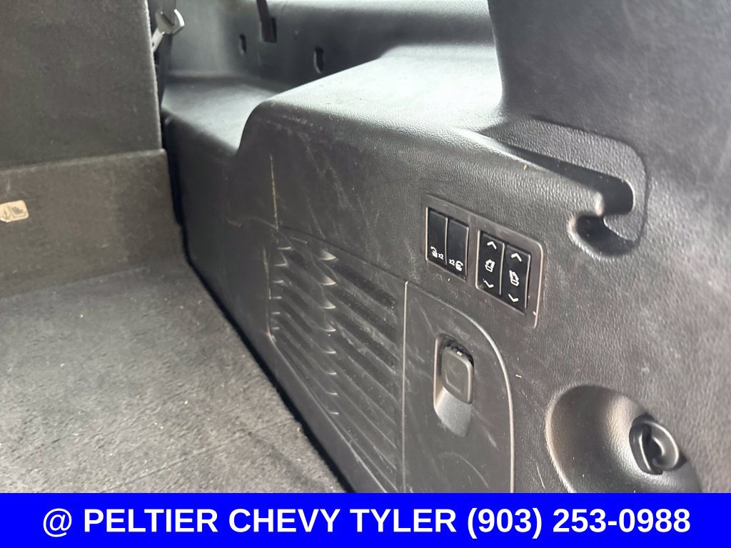 Used 2020 Chevrolet Suburban Premier w/ RST Edition AWD/4WD image 25