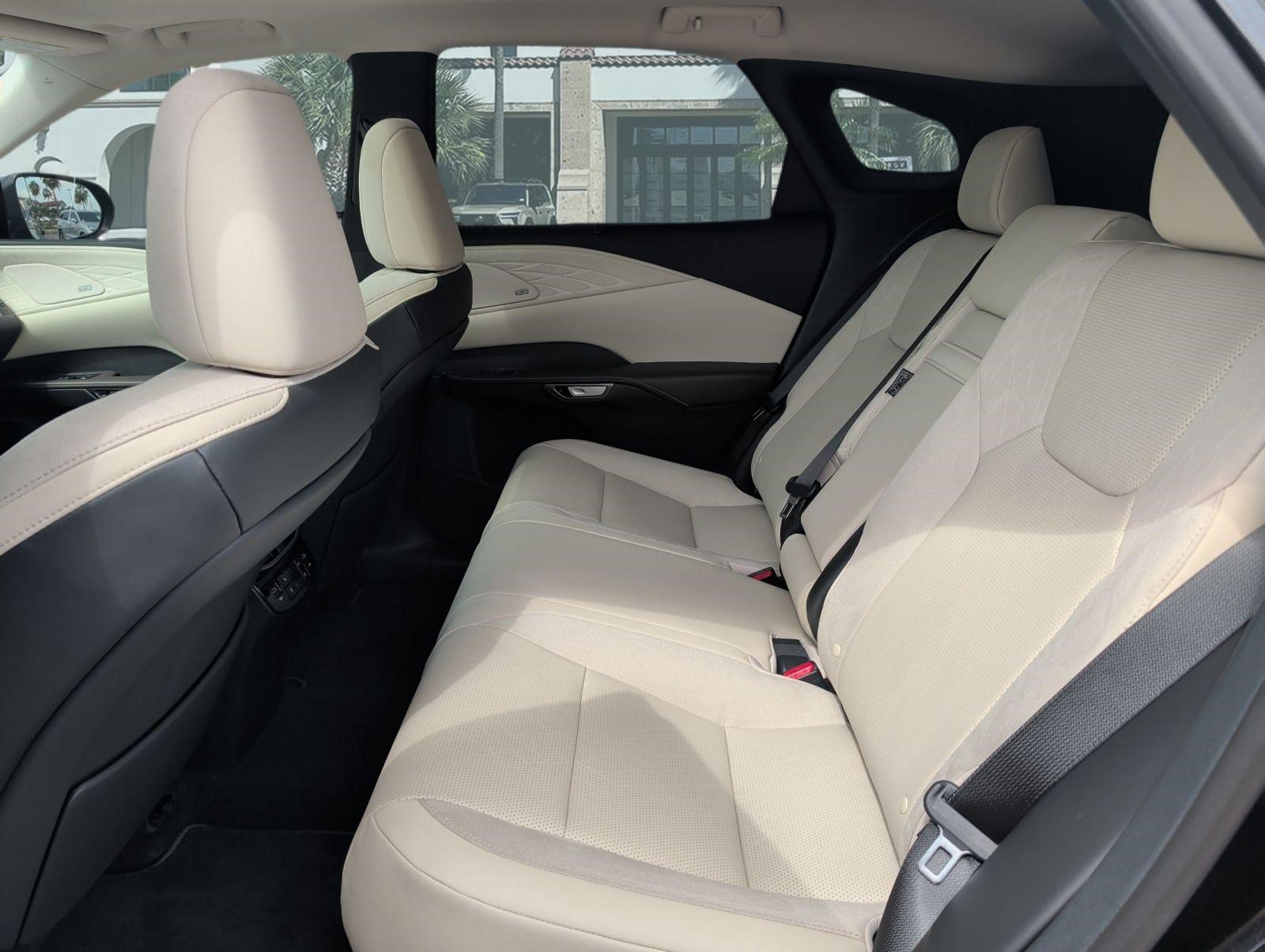 New 2026 Lexus RX 350 AWD image 25