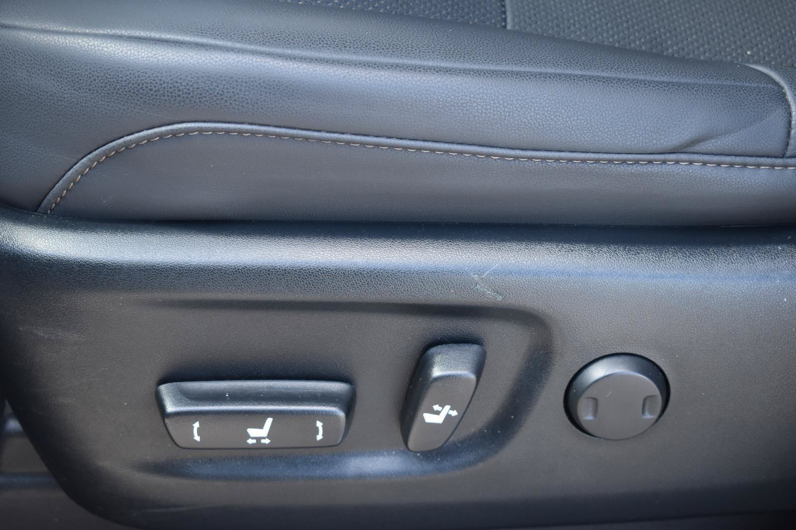 Used 2022 Lexus GX 460 Premium w/ Premium Plus Package AWD/4WD image 23