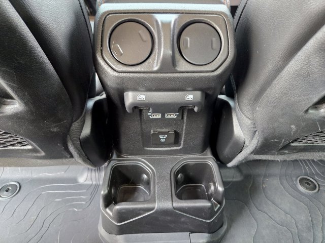 Used 2023 Jeep Gladiator Mojave w/ Cold Weather Group AWD/4WD image 15