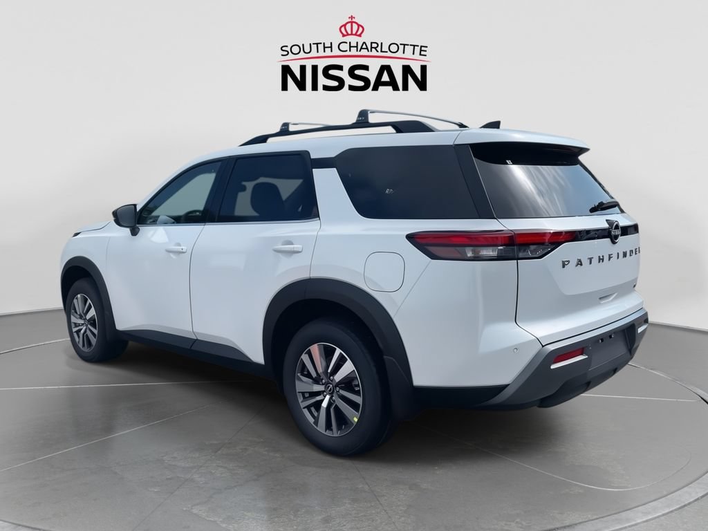 New 2026 Nissan Pathfinder SL FWD image 4