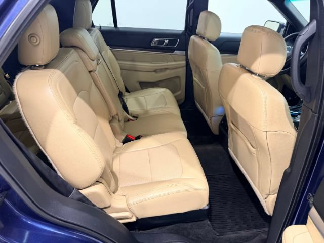 Used 2017 Ford Explorer Limited w/ Equipment Group 301A AWD/4WD image 32