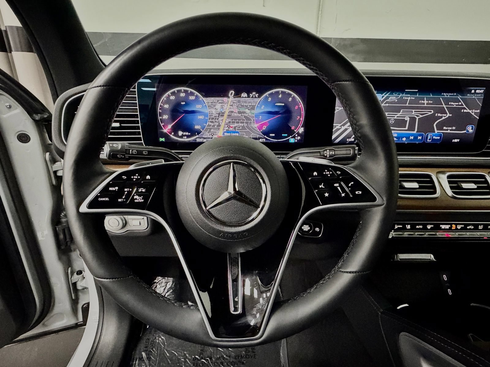 Used 2025 Mercedes-Benz GLE 450 4MATIC image 29