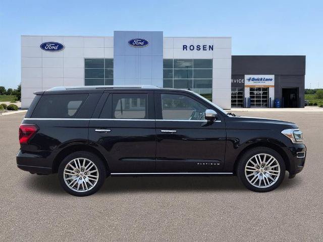 Certified 2023 Ford Expedition Platinum AWD/4WD image 2