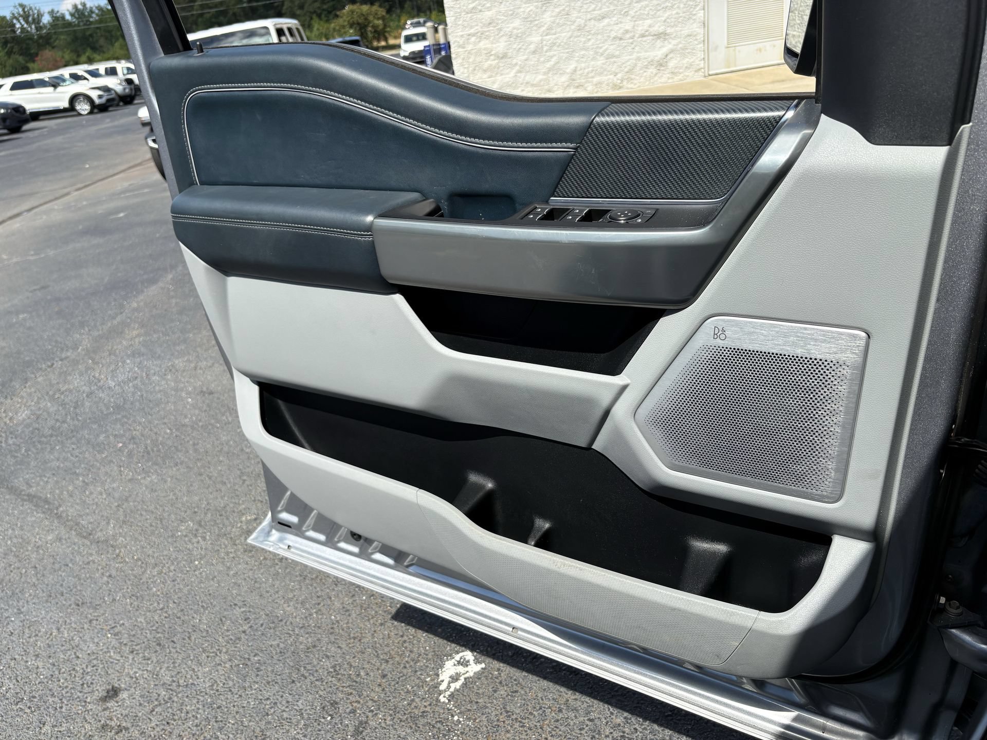 Used 2022 Ford F150 Limited AWD/4WD image 15