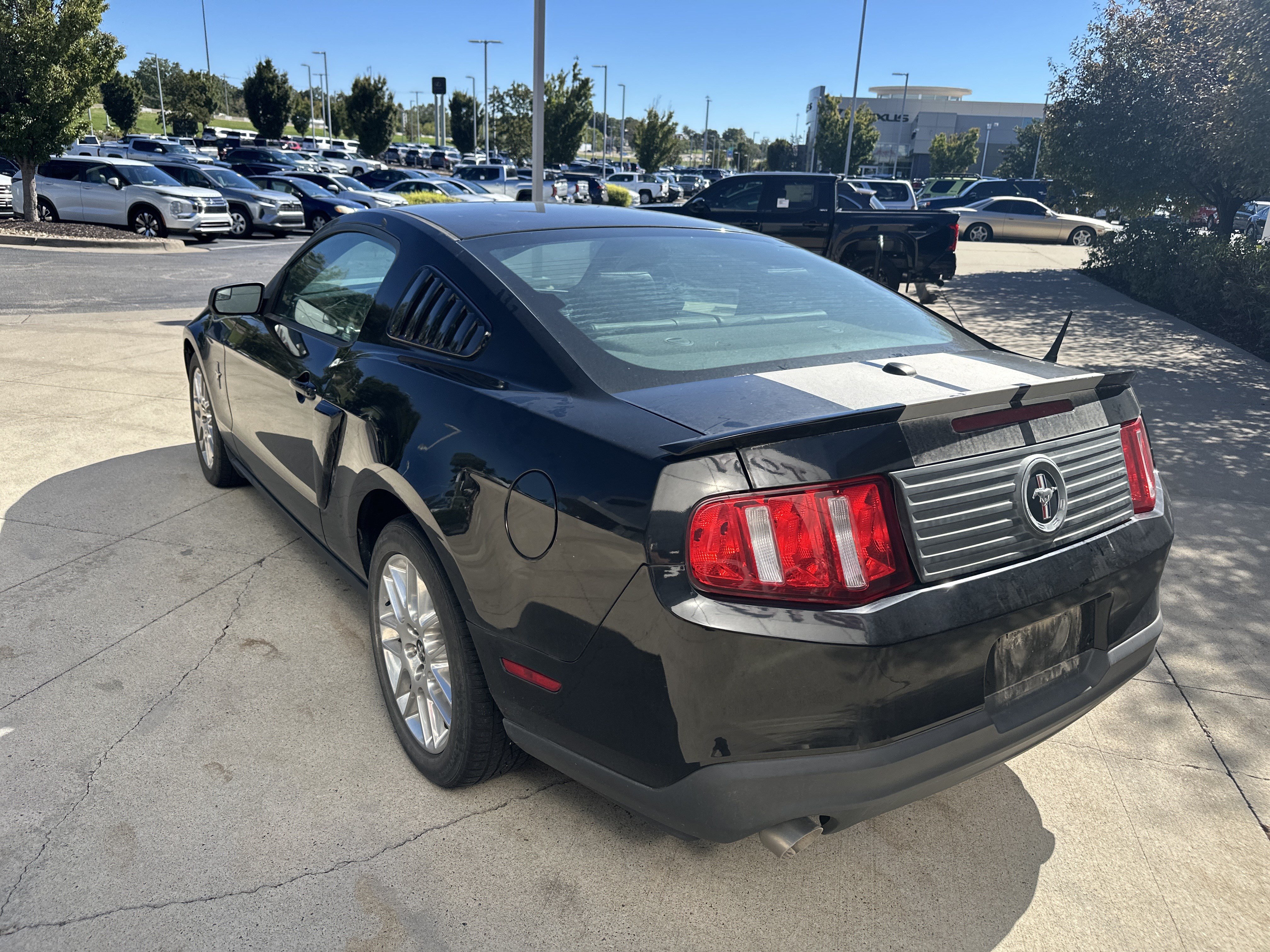 Used 2012 Ford Mustang Premium RWD image 7