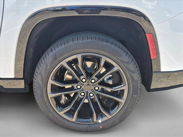 New 2026 Jeep Grand Wagoneer L Summit AWD/4WD image 8