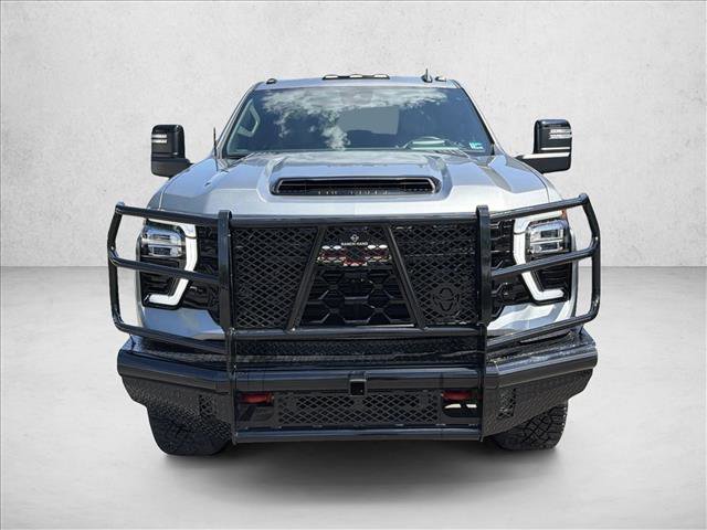 Used 2024 Chevrolet Silverado 2500 ZR2 w/ Technology Package AWD/4WD image 2