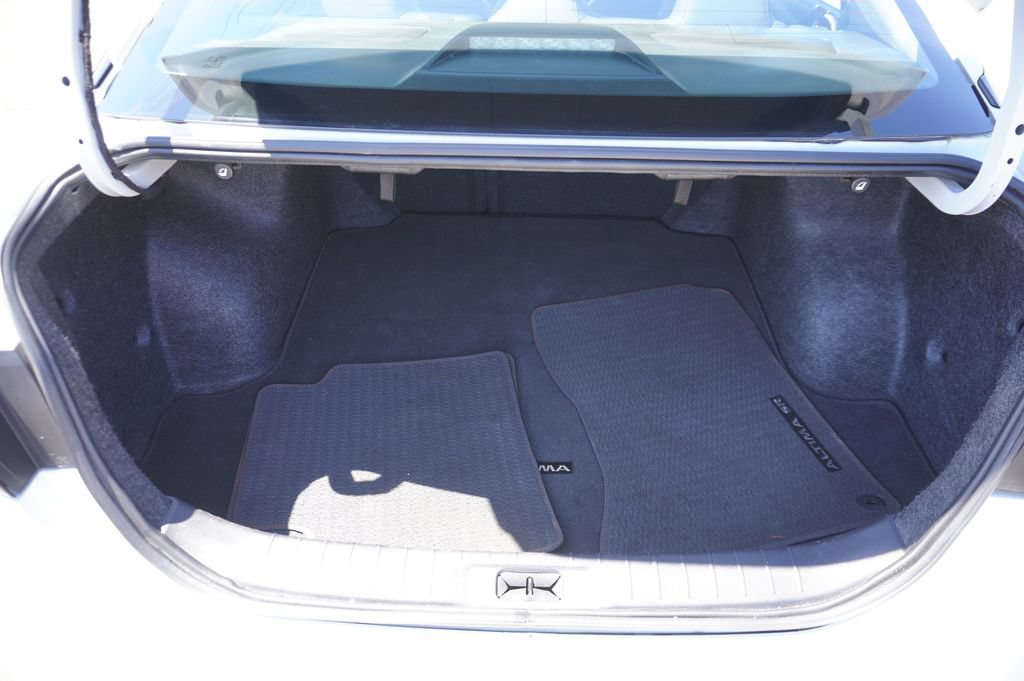 Used 2024 Nissan Altima 2.5 SR FWD image 26