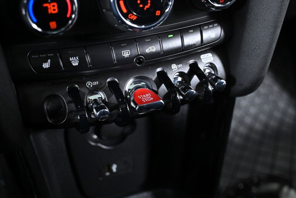 Certified 2024 MINI Cooper S image 18