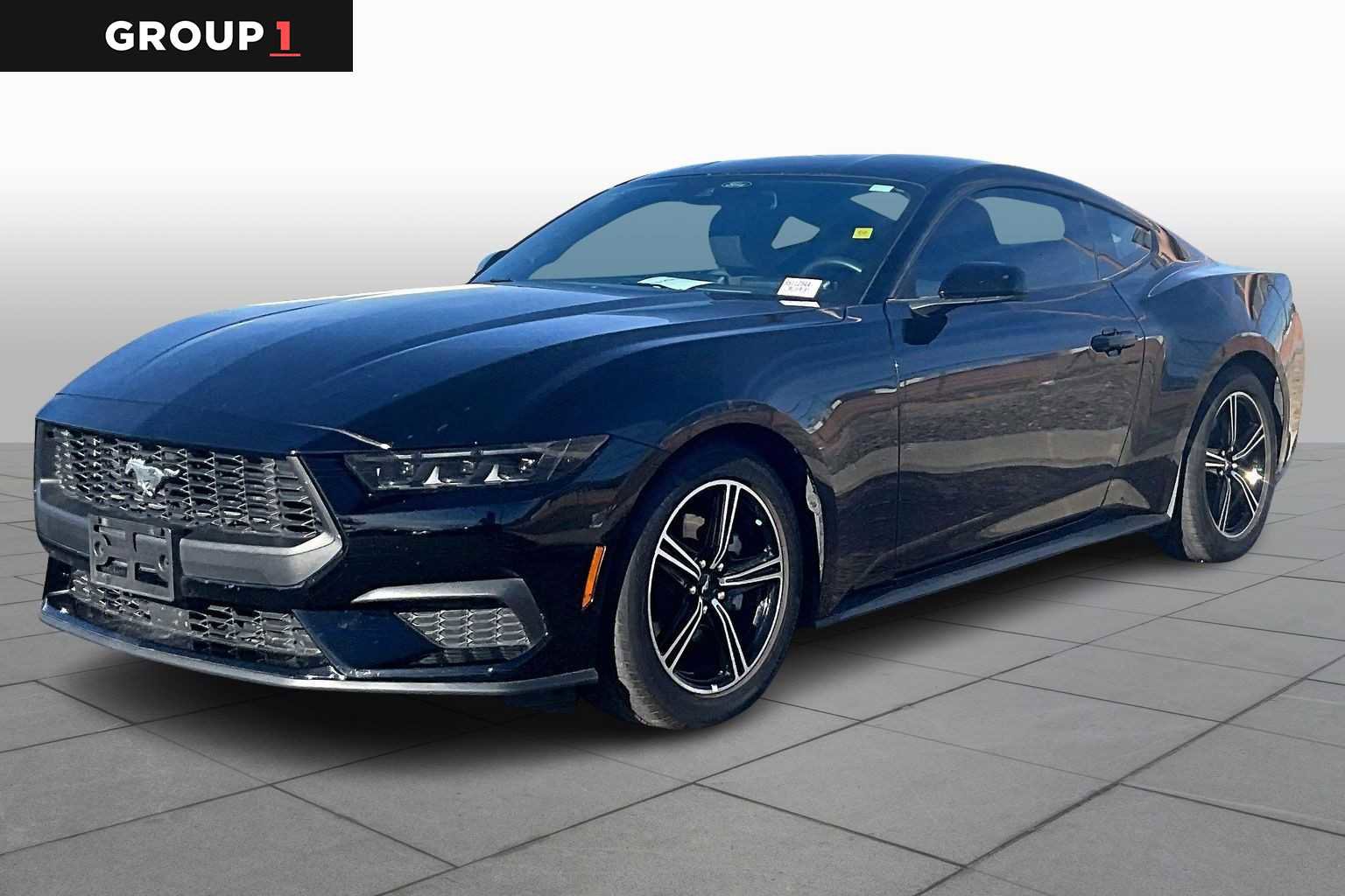 Used 2025 Ford Mustang Coupe image 1