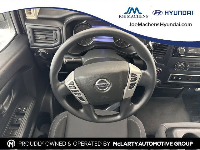 Used 2022 Nissan Titan S w/ HD Front GAWR Package image 26