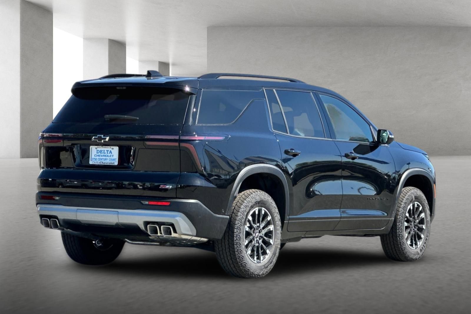 New 2026 Chevrolet Traverse Z71 w/ Enhanced Driving Package image 4