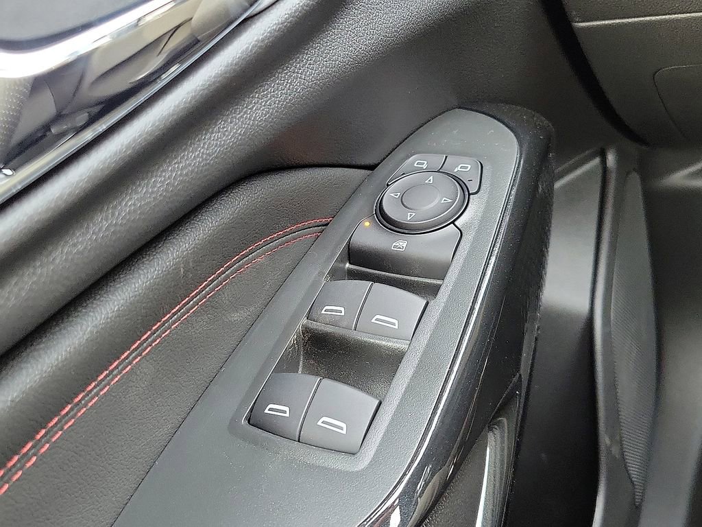 New 2026 Chevrolet Trax RS w/ Driver Confidence Package image 13