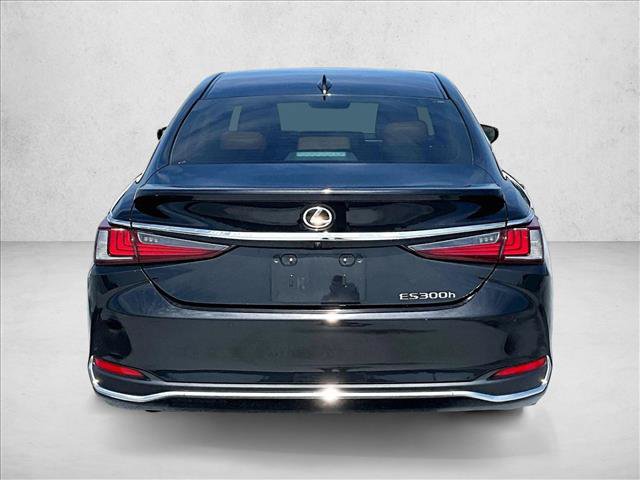 Used 2024 Lexus ES 300h w/ Technology Package FWD image 4