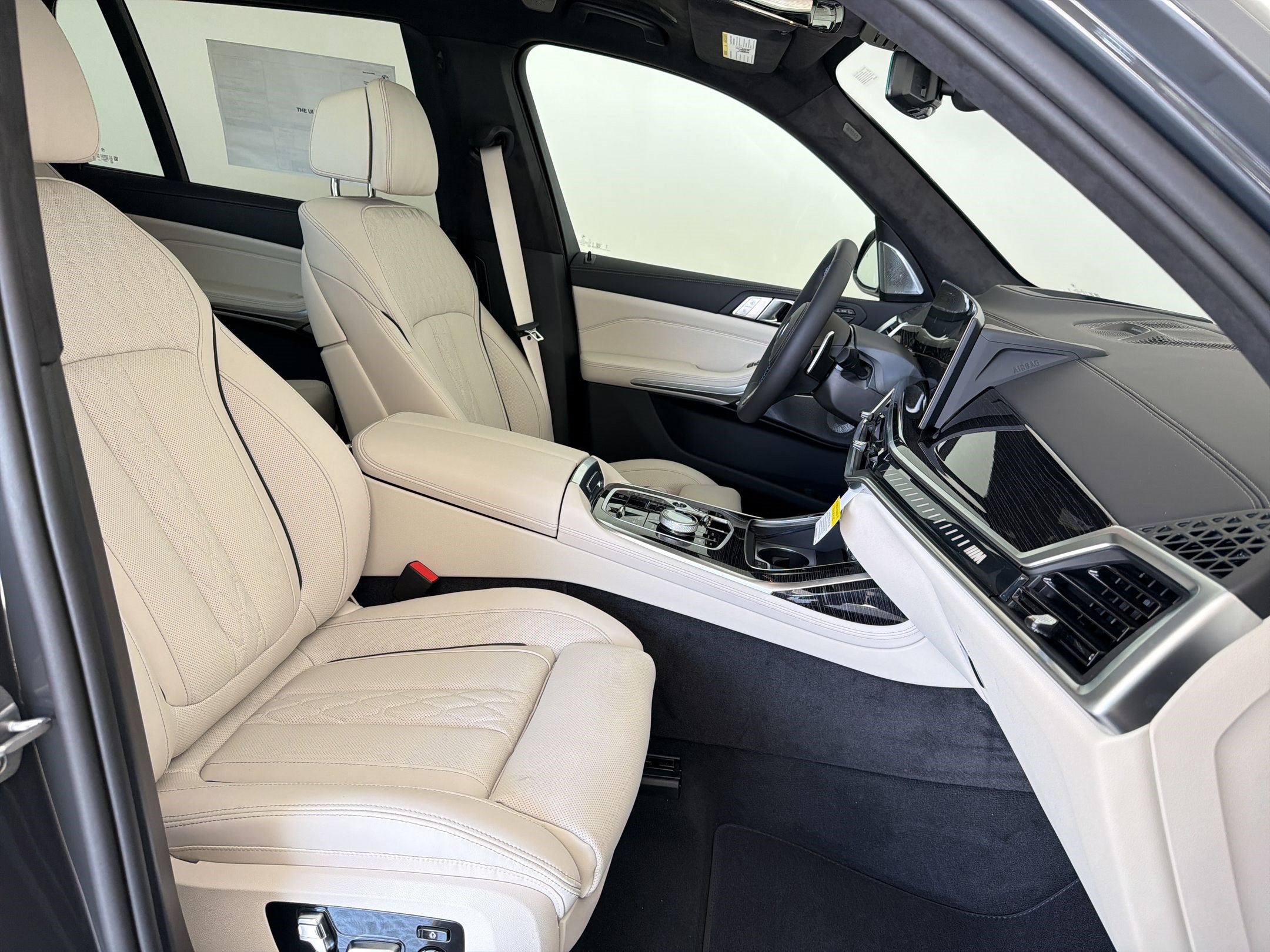 New 2027 BMW X7 M60i AWD/4WD image 31