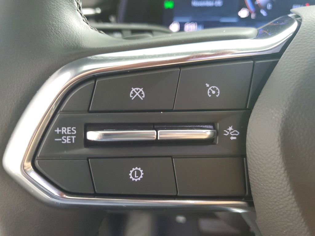 Used 2025 Chevrolet Suburban LS image 23