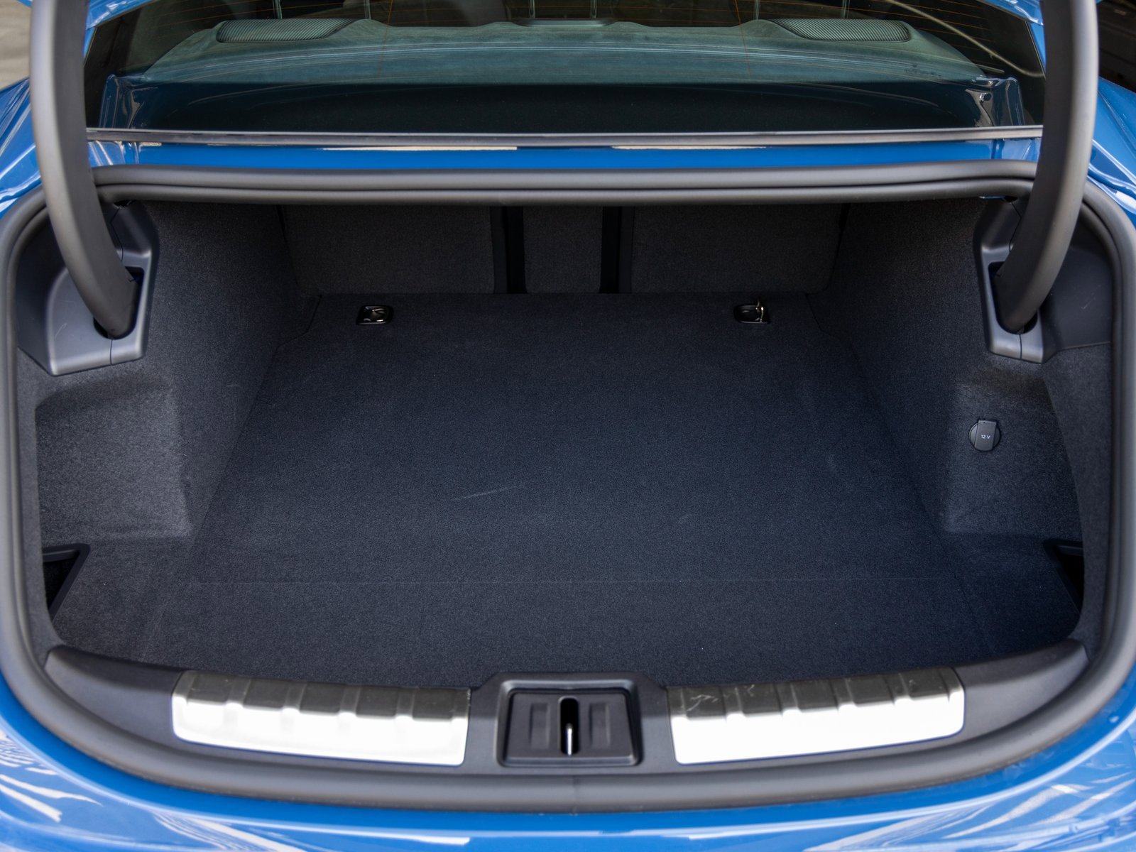 New 2025 Porsche Taycan GTS image 40