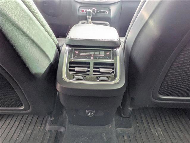 Used 2020 Volvo XC90 T6 Momentum w/ Protection Package image 13